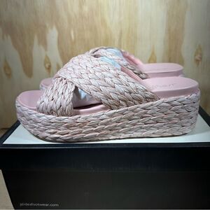 J Slides Pink Raffia Sandals Women’s Size 8.5 - New